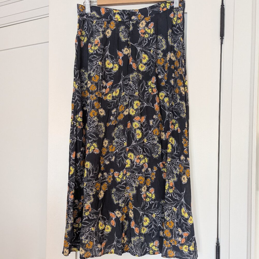 Velvet by Graham & Spencer Floral Wrap Skirt Sz M